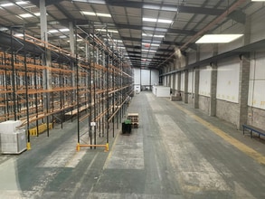 Arrow Trading Estate, Corporation Rd, Manchester en alquiler Foto del interior- Imagen 1 de 8