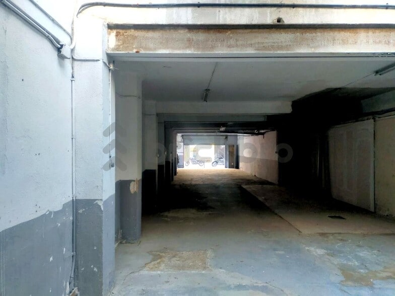 Edificio residencial en Barcelona, Barcelona en venta - Foto del edificio - Imagen 3 de 3