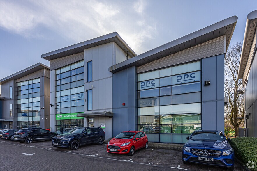 Whittle Way, Stevenage en venta - Foto del edificio - Imagen 2 de 2