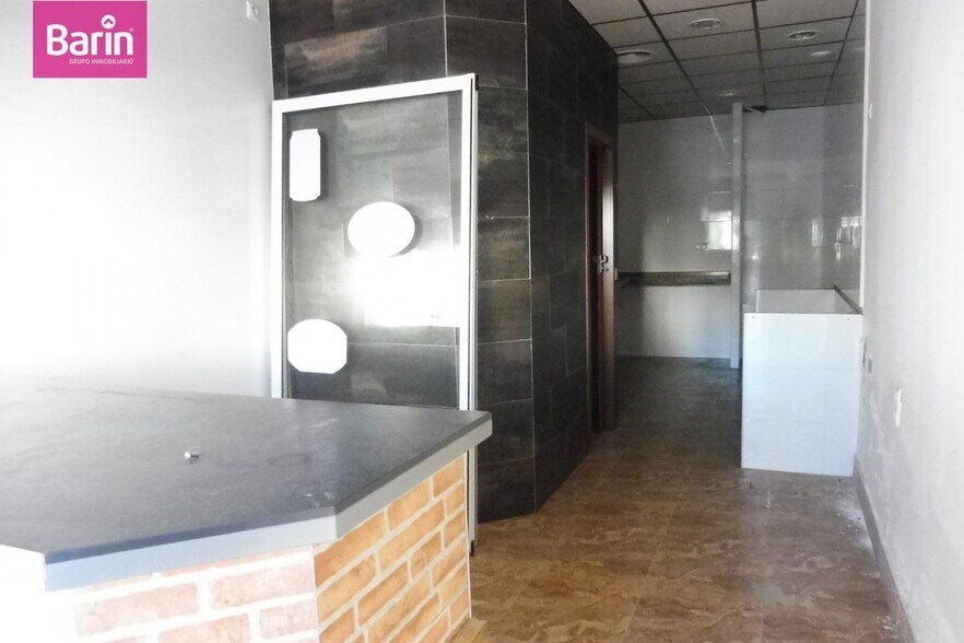 Local en Córdoba en venta - Foto del edificio - Imagen 1 de 4