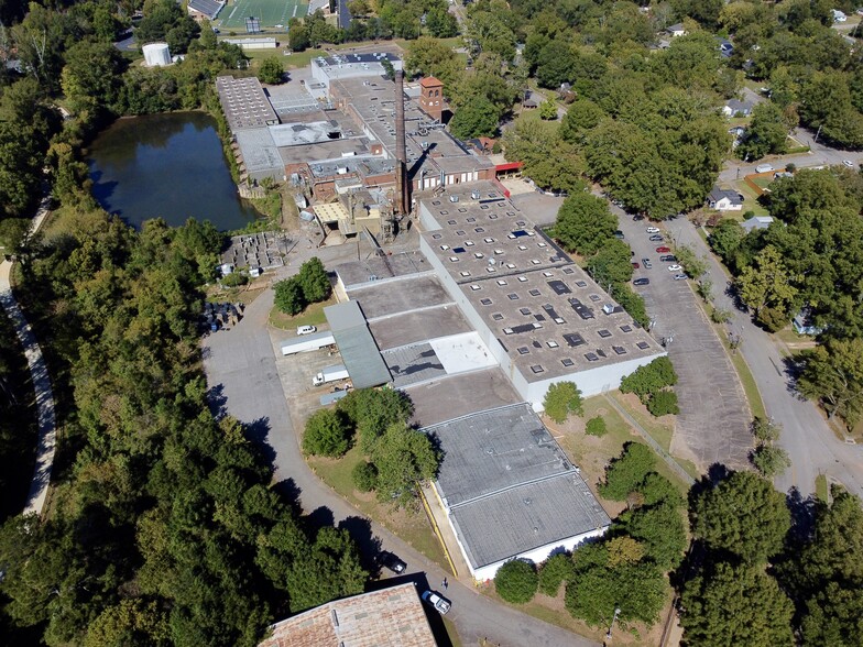 1000 Elm St, Lagrange, GA en alquiler - Foto del edificio - Imagen 3 de 43