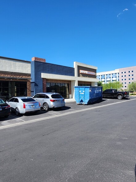 Sufflebeam Ave - Union Village, Henderson, NV en alquiler - Foto del edificio - Imagen 3 de 13