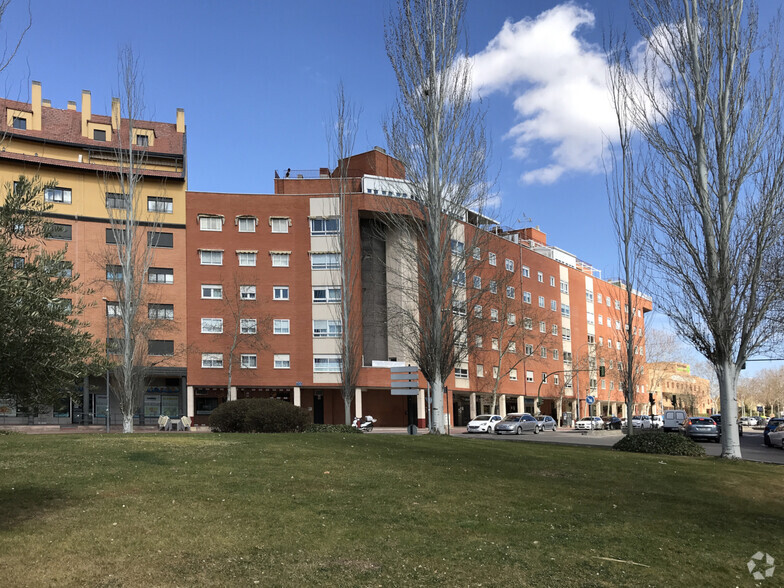 Edificios residenciales en Alcalá De Henares, MAD en venta - Foto del edificio - Imagen 2 de 2