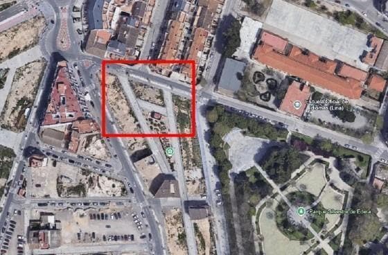 Terreno en Llíria, Valencia en venta - Foto principal - Imagen 1 de 11