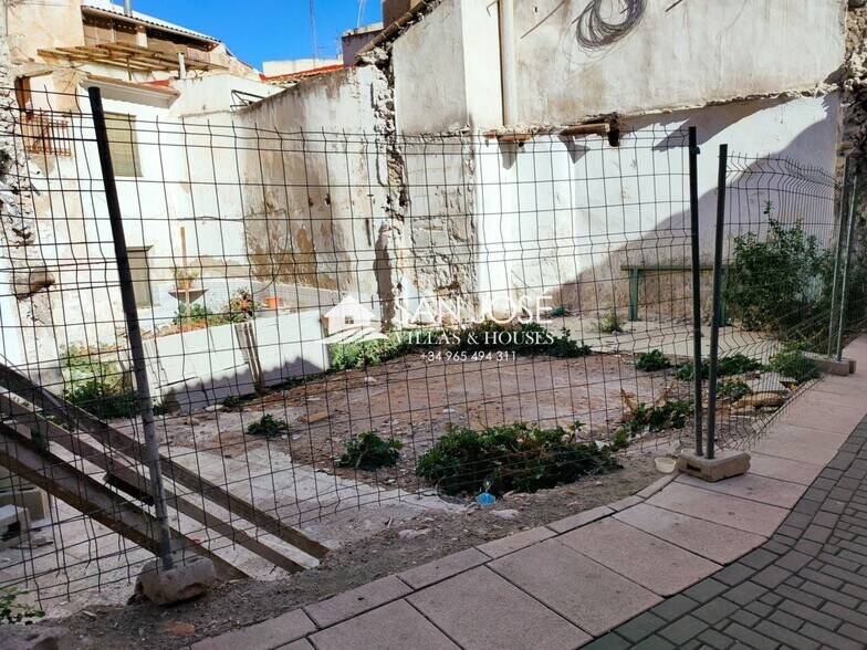 Terreno en Alicante en venta - Foto del edificio - Imagen 3 de 5