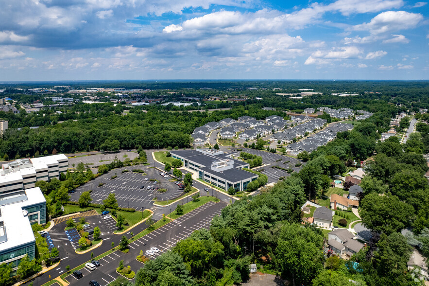 1400 Howard Blvd, Mount Laurel, NJ en venta - Vista aérea - Imagen 3 de 5