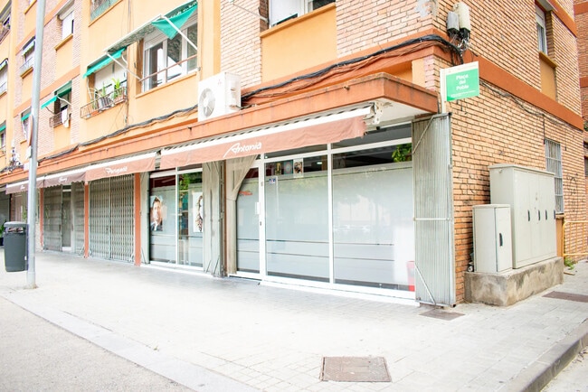 Más detalles de Plaça Poble del, 12, Montornès del Vallès - Edificio residencial​ en venta