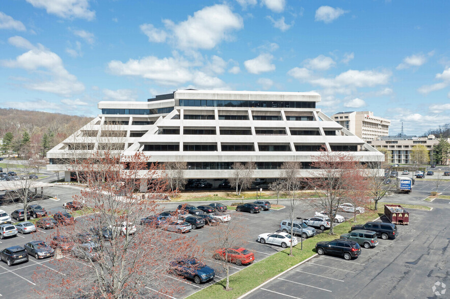 660 White Plains Rd, Tarrytown, NY en alquiler - Foto del edificio - Imagen 2 de 13