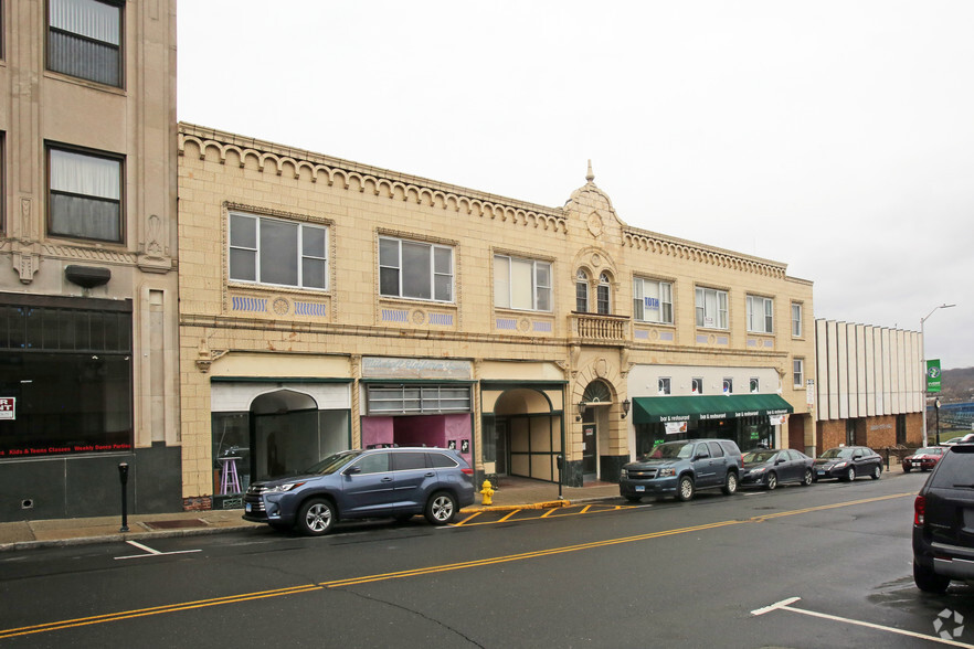 17-21 Elizabeth St, Derby, CT en alquiler - Foto del edificio - Imagen 2 de 15