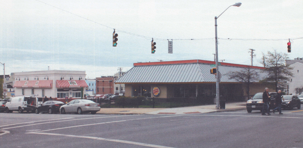 2033 Eastern Ave, Baltimore, MD en alquiler - Foto del edificio - Imagen 1 de 10