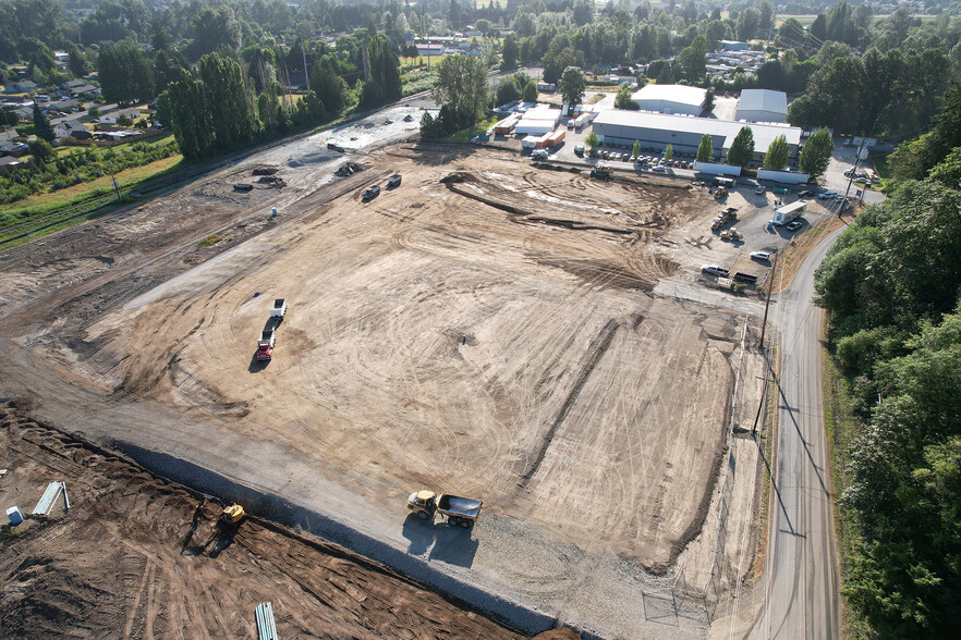 14021 E Pioneer Way, Puyallup, WA en alquiler - Foto de la construcción - Imagen 3 de 4