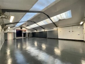 25 Bowlers Croft, Basildon en alquiler Foto del interior- Imagen 1 de 4