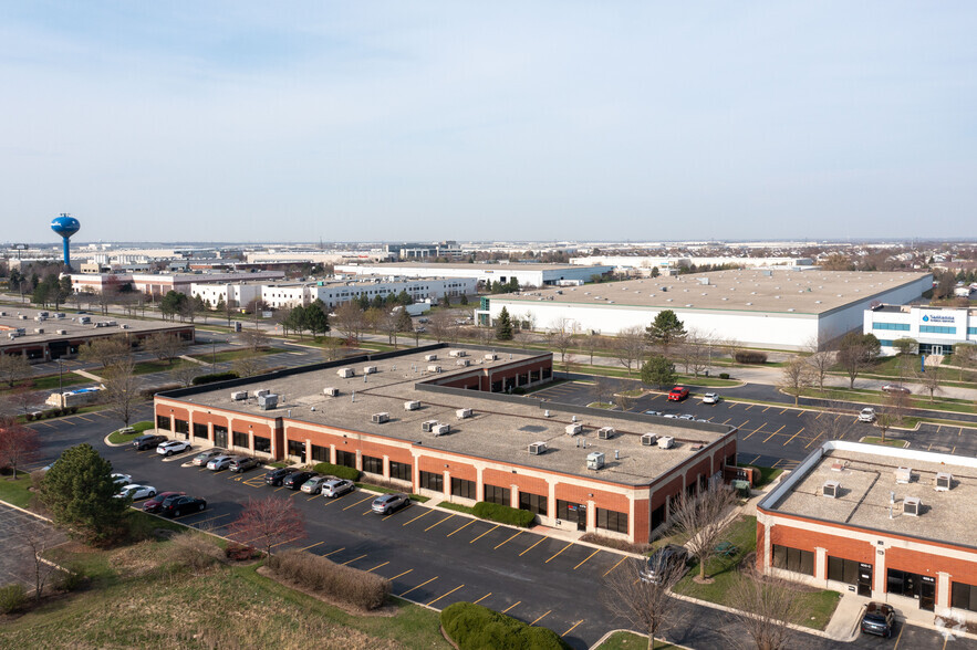 480 Quadrangle Dr, Bolingbrook, IL en alquiler - Vista aérea - Imagen 2 de 10