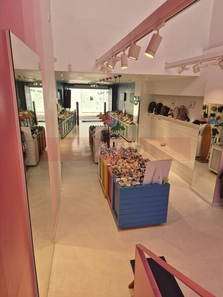 Local en Terrassa, Barcelona en alquiler - Foto del interior - Imagen 2 de 4