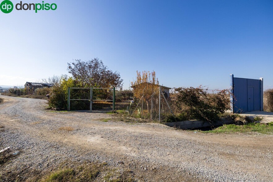 Camino Santa Fe, Vegas del Genil, Granada en venta - Foto del edificio - Imagen 2 de 20