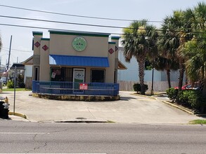 2600 S Claiborne Ave, New Orleans, LA en alquiler Foto del edificio- Imagen 1 de 5