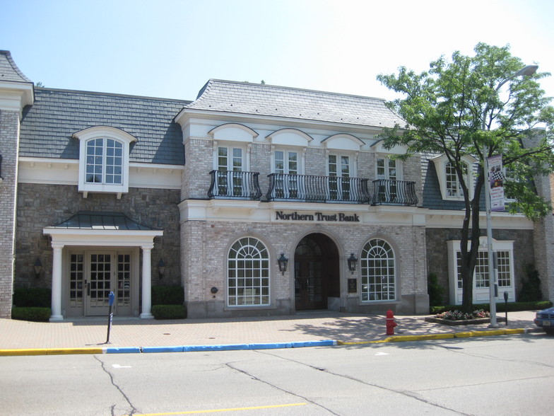 120 Kercheval Ave, Grosse Pointe Farms, MI en alquiler - Foto del edificio - Imagen 2 de 5