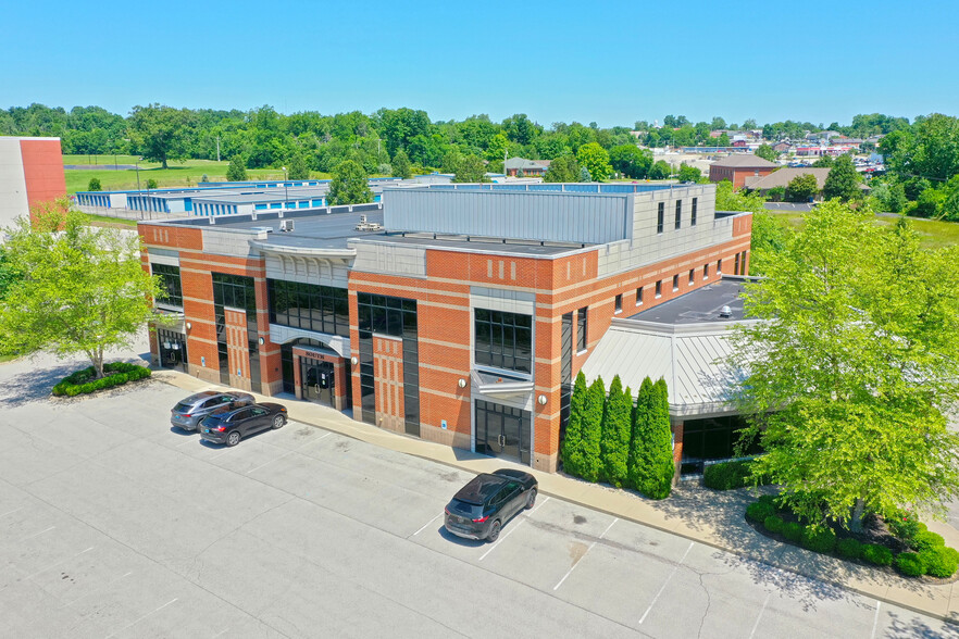 501 Parker Dr, La Grange, KY en alquiler - Foto del edificio - Imagen 3 de 19