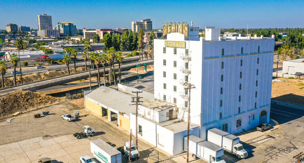 301 Van Ness Ave, Fresno, CA en venta - Foto del edificio - Imagen 3 de 15