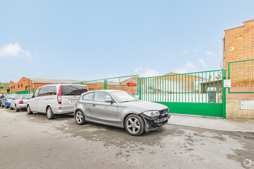 Calle Jacinto Benavente, 7-9, Paracuellos de Jarama, Madrid en venta - Foto principal - Imagen 1 de 2