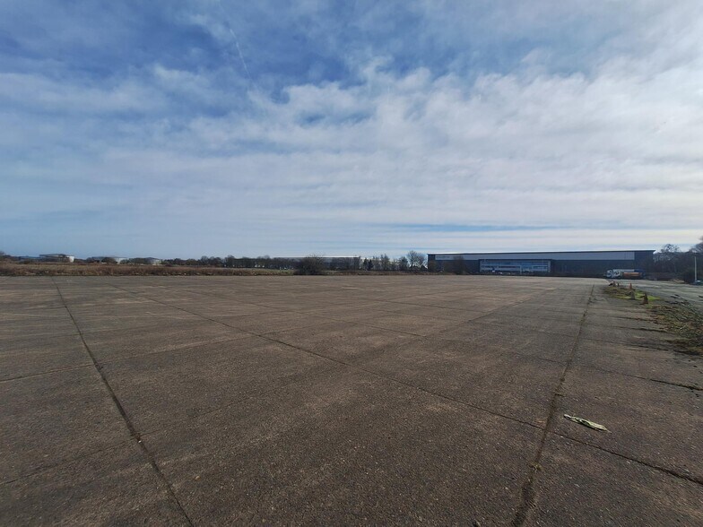 Hooton Park, Ellesmere Port en alquiler - Foto del edificio - Imagen 3 de 5