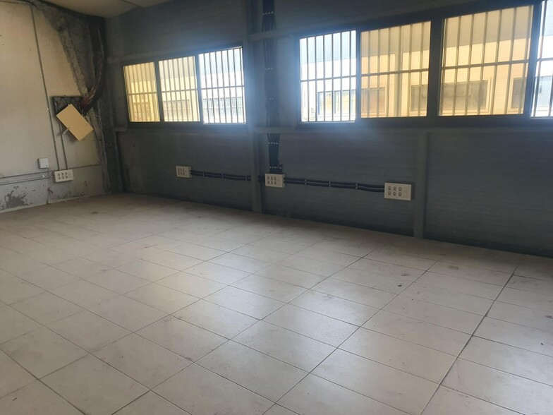 Nave en SEVILLA en alquiler - Foto del edificio - Imagen 2 de 6