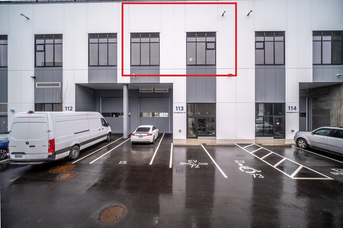 9123 Bentley St, Vancouver, BC en alquiler Foto del edificio- Imagen 1 de 8