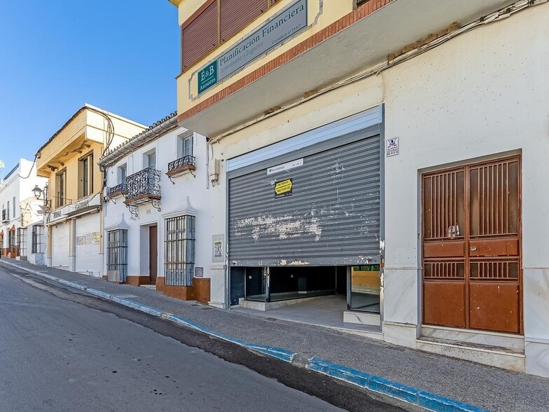 Local en Villamartín en venta - Foto del edificio - Imagen 1 de 11
