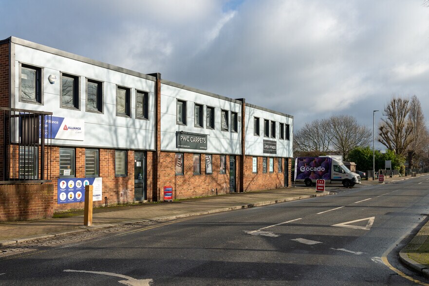 Glenville Mews, London en alquiler - Foto del edificio - Imagen 3 de 6