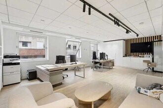 13 Bis Rue De L'Abreuvoir, Courbevoie en alquiler Foto del interior- Imagen 2 de 11