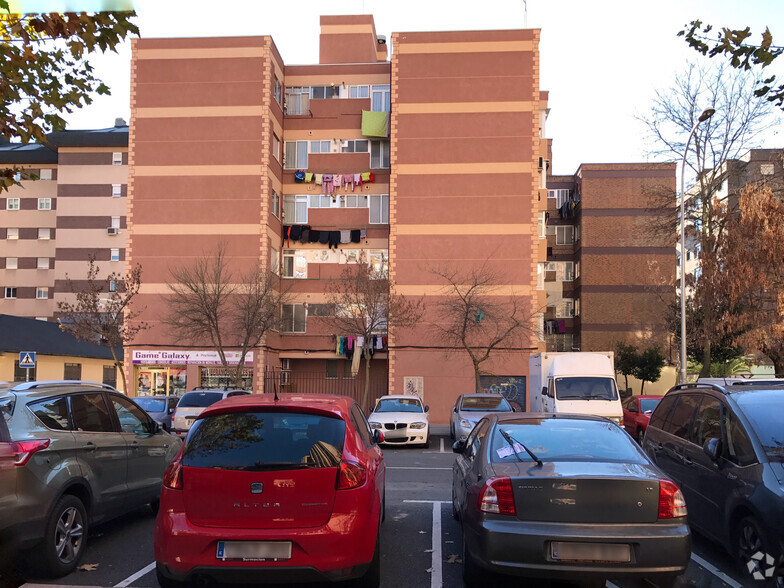 Calle Teruel, 5, Fuenlabrada, Madrid en alquiler - Foto del edificio - Imagen 2 de 2