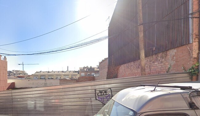 Más detalles de Carrer d'Antoni Torrella, 261, Terrassa - Terreno en venta