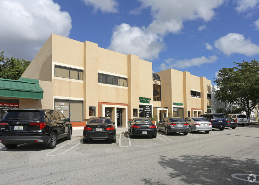 10235 W Sample Rd, Coral Springs, FL en venta - Foto principal - Imagen 1 de 20