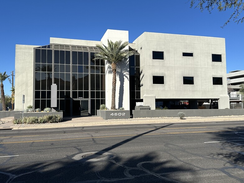 4602 N 16th St, Phoenix, AZ en alquiler - Foto del edificio - Imagen 1 de 6