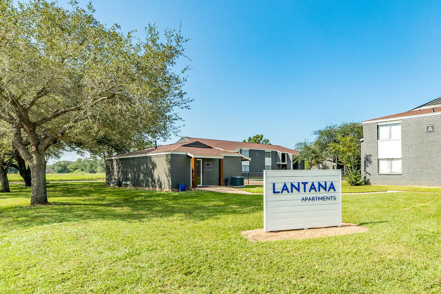 4408 Hiram Brandon Dr, Bay City, TX en venta - Foto del edificio - Imagen 1 de 14