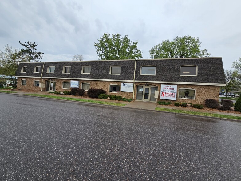 544-554 3rd St NW, Elk River, MN en alquiler - Foto del edificio - Imagen 1 de 10