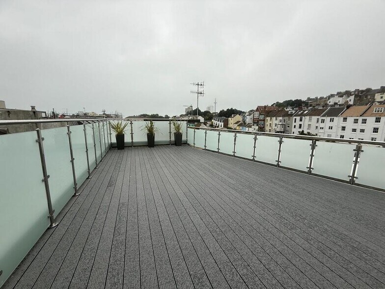 53-54 Queens Rd, Brighton en alquiler - Foto del edificio - Imagen 1 de 8