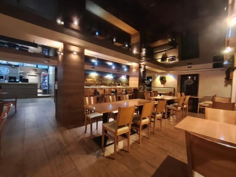 Local en Riaza, Segovia en venta - Foto del interior - Imagen 2 de 10