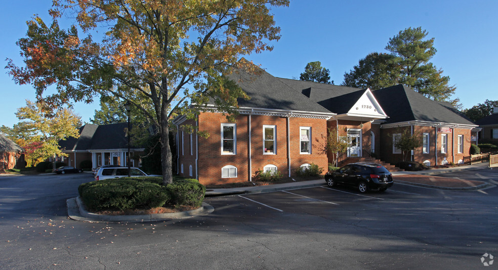 1730 Mount Vernon Rd, Dunwoody, GA en alquiler - Foto del edificio - Imagen 1 de 4