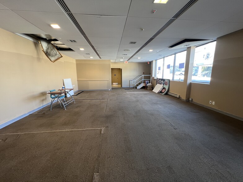 435-437 Broadway, Bayonne, NJ en alquiler - Foto del interior - Imagen 3 de 25