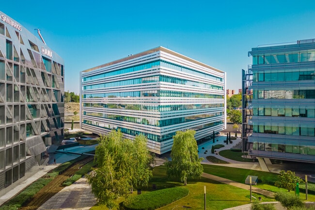 Más detalles de Calle Vía de los Poblados, 3, Madrid - Oficina en alquiler