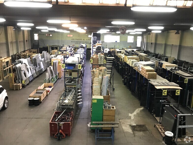 Nave en Madrid, Madrid en venta - Foto del edificio - Imagen 1 de 1