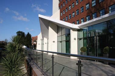300 Poole Rd, Poole en alquiler - Foto del edificio - Imagen 3 de 6