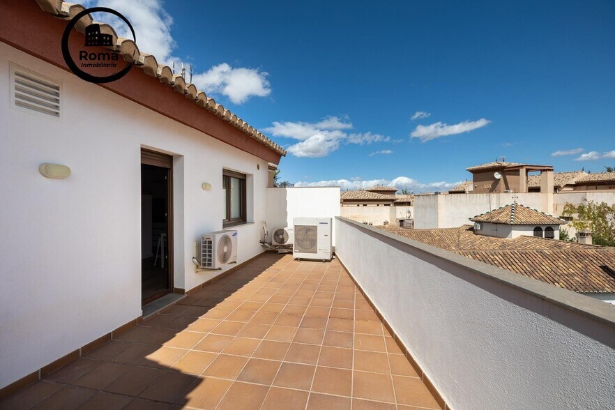 Edificio residencial en REAL en venta - Foto del edificio - Imagen 2 de 47