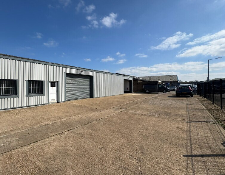 4 Station Rd, Whittlesey en venta - Foto del edificio - Imagen 3 de 9