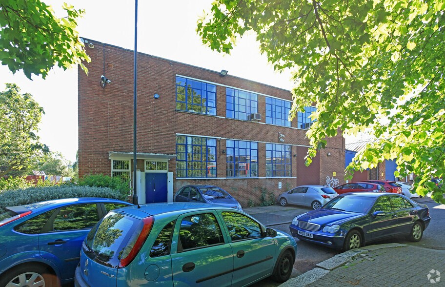 42-50 Steele Rd, London en alquiler - Foto del edificio - Imagen 2 de 6