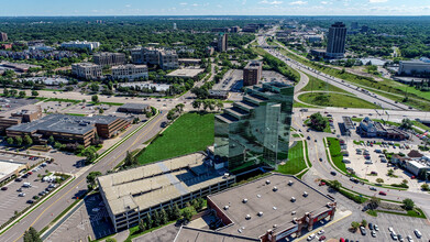 7760 France Ave S, Bloomington, MN - vista aérea  vista de mapa