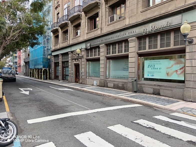 Calle Viera y Clavijo, Las Palmas de Gran Canaria, Las Palmas en alquiler - Foto del edificio - Imagen 2 de 21
