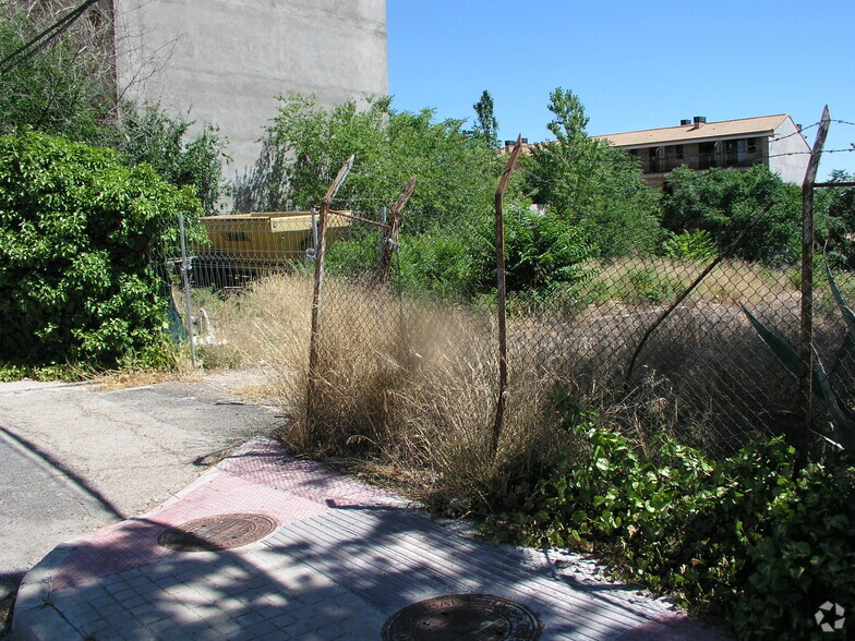 Calle Malacuera, 61, Torrelaguna, Madrid en venta - Foto del edificio - Imagen 2 de 8