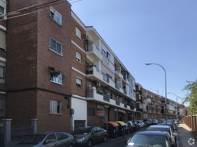 Calle Alfredo Aleix, 36, Madrid, Madrid en venta - Foto del edificio - Imagen 2 de 3